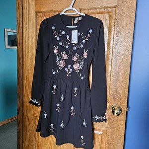 NWT H&M sequin floral embroidery dress